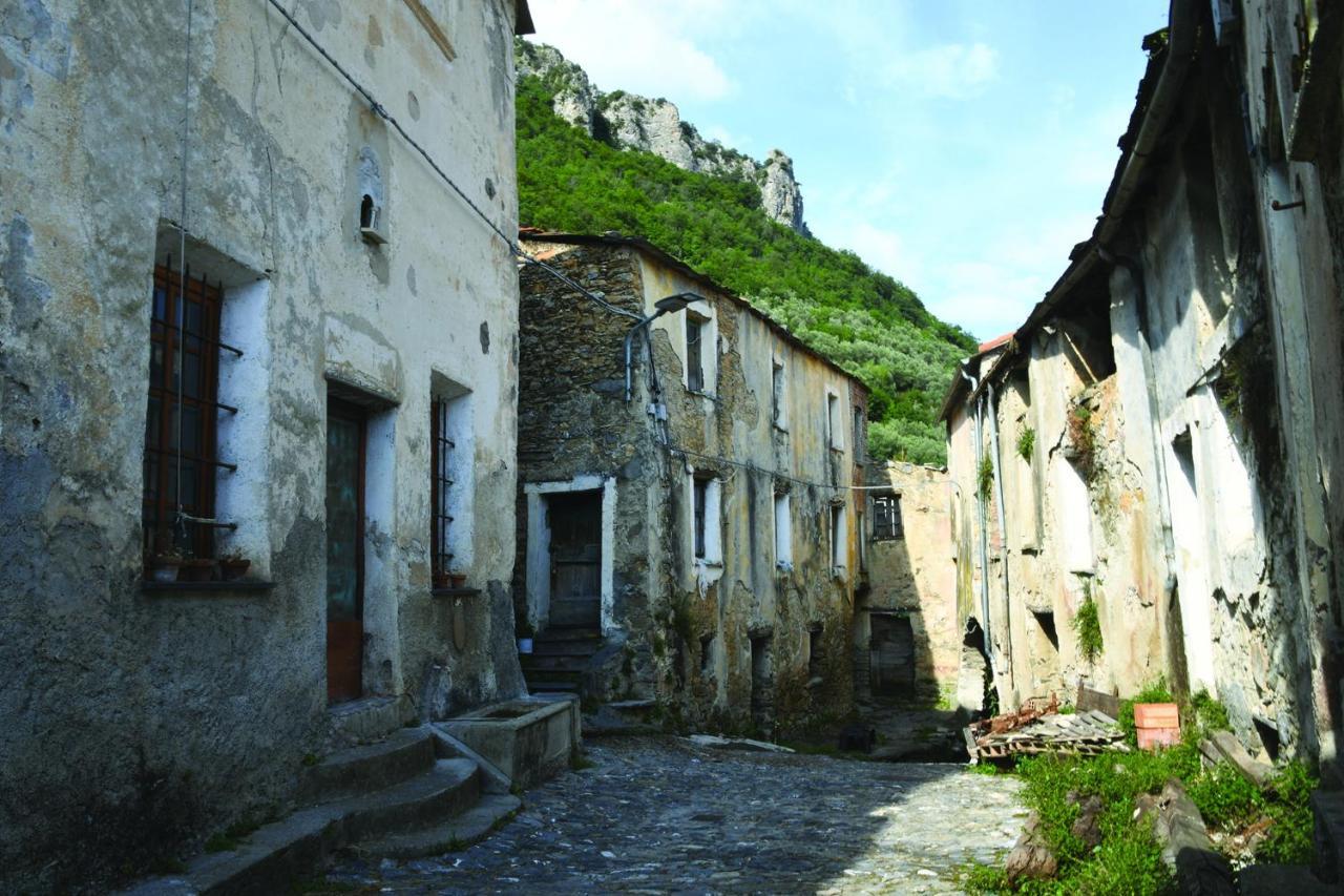 Agriturismo Nonnamelia Nasino المظهر الخارجي الصورة