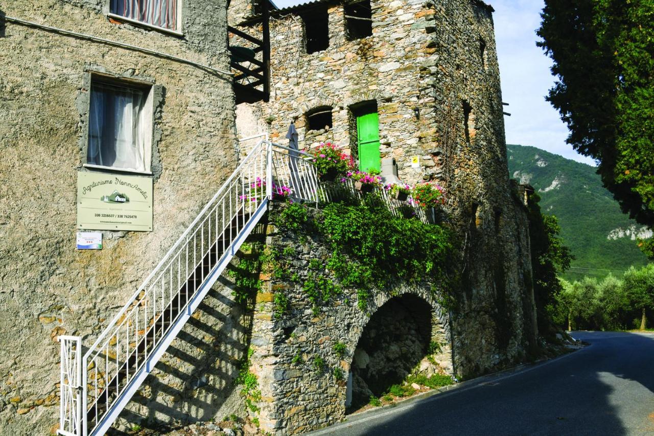 Agriturismo Nonnamelia Nasino المظهر الخارجي الصورة