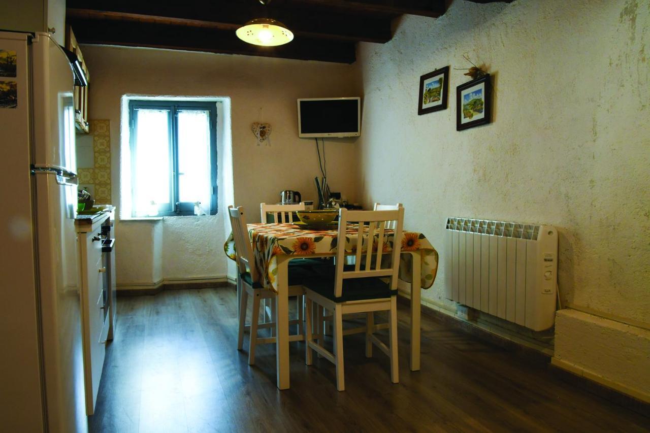 Agriturismo Nonnamelia Nasino المظهر الخارجي الصورة
