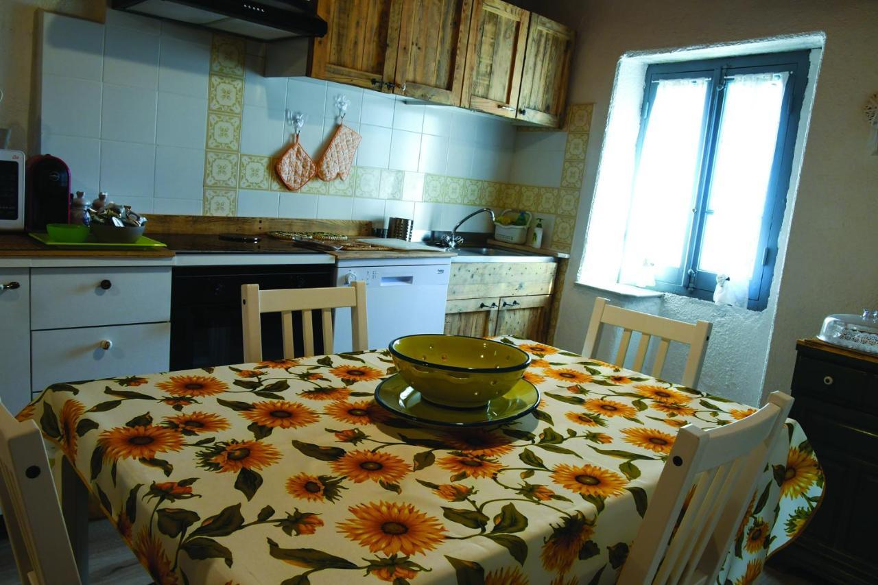 Agriturismo Nonnamelia Nasino المظهر الخارجي الصورة