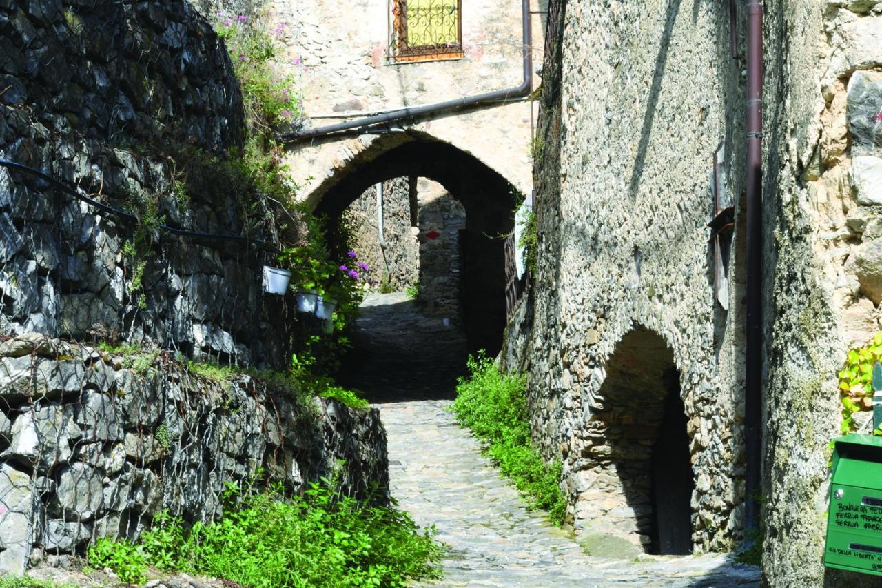 Agriturismo Nonnamelia Nasino المظهر الخارجي الصورة